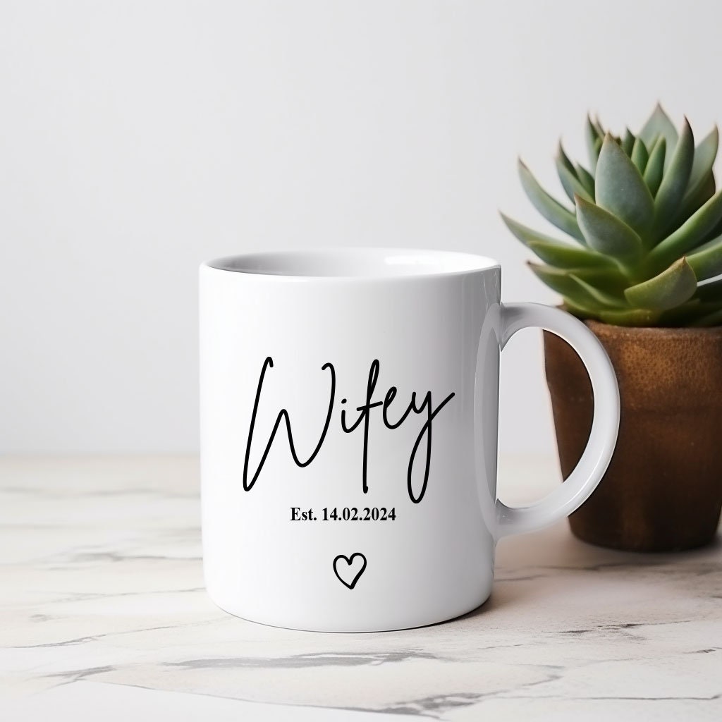 Husband and Wife Mugs Personalised Gift for Newlyweds Mr and Mrs Coffee Cups Perfect Wedding Present for Couples, hubby, wifey