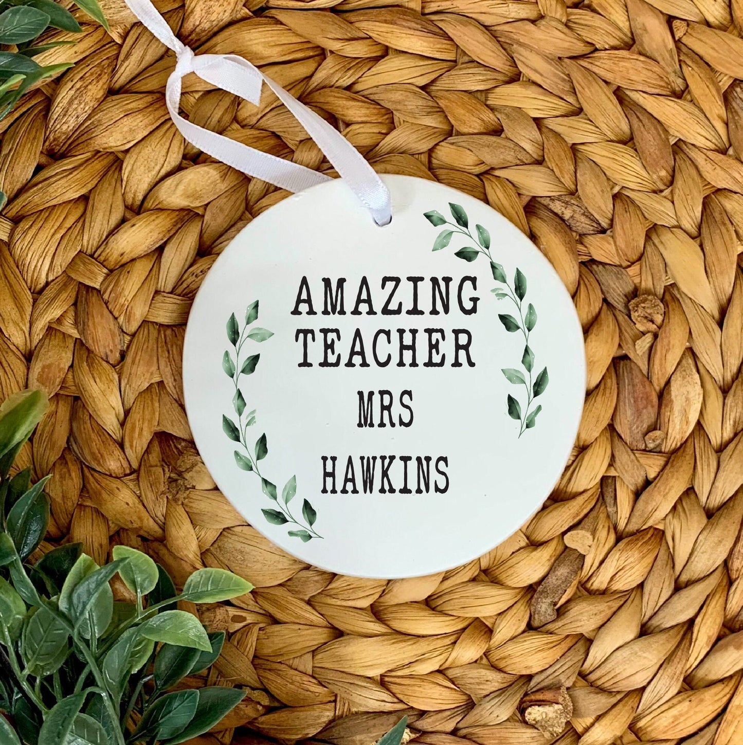 Personalised Teacher Ornament with Amazing Teacher Quote Perfect Gift for Best Teacher Glossy White Metal Decoration with Ribbon